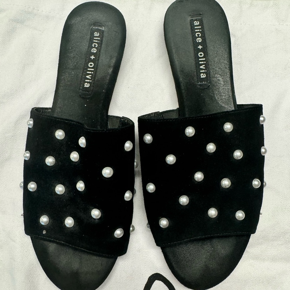 Alice + Olivia sandals